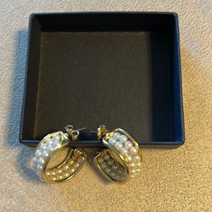 Gold tone and pearl earrings